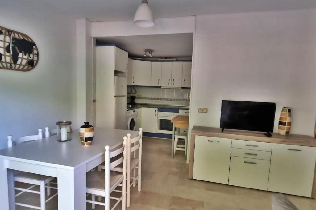 Acogedor Apartamento En Playa De Los Boliches Fuengirola Luaran gambar